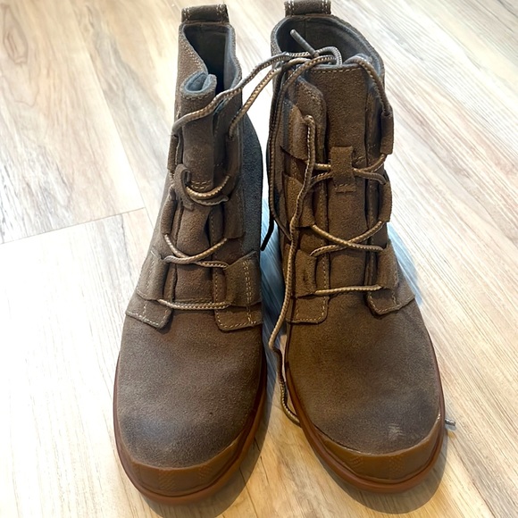 Sorel Suede Booties - Picture 2 of 6